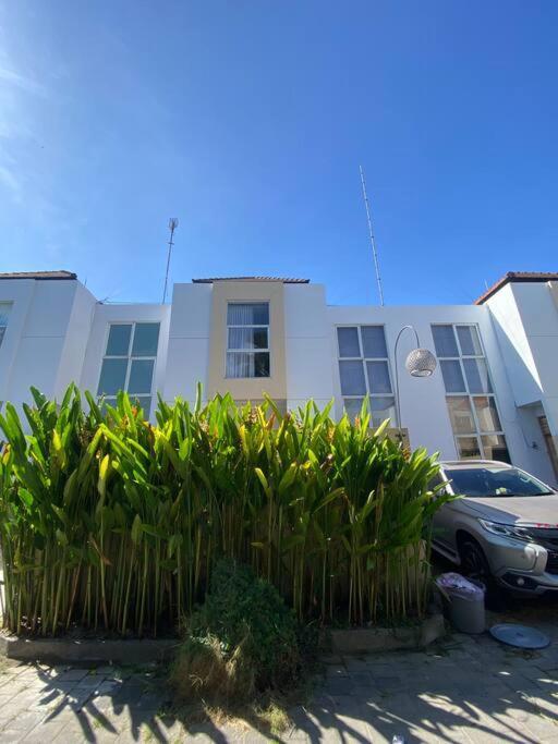 The 2 * Seminyak (Bali)